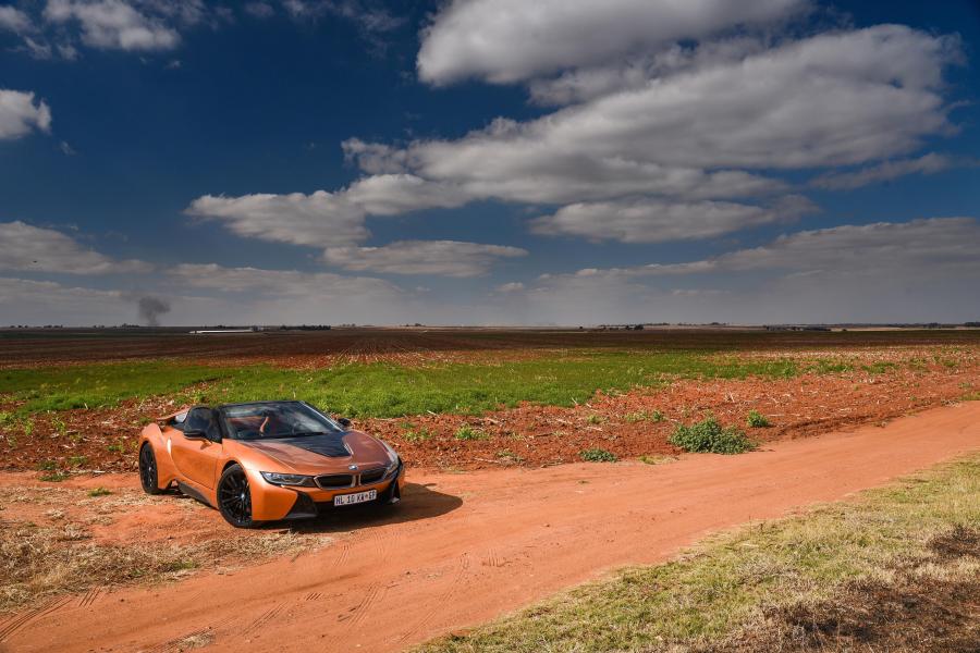  BMW i8 Roadster (I15) 2018 года  (ZA) (фото 21 из 44)